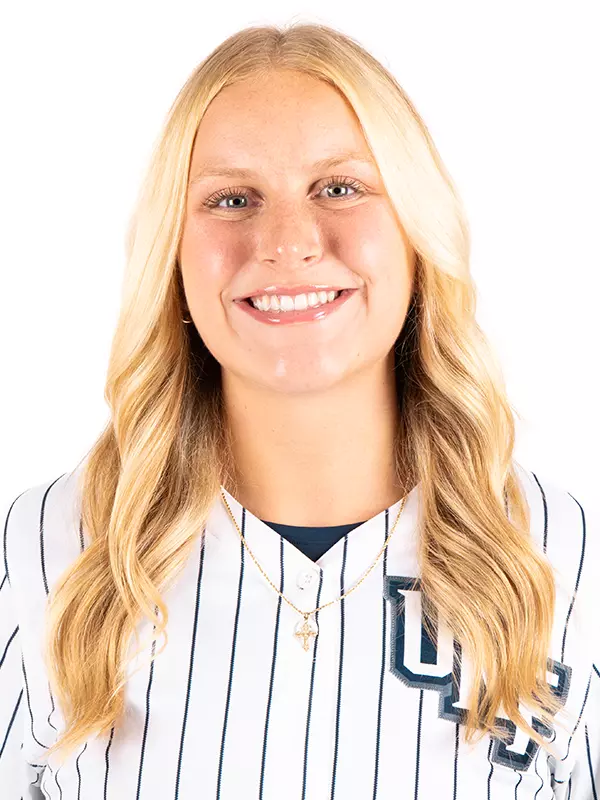 2026 Softball Headshot - Kadyn Camper