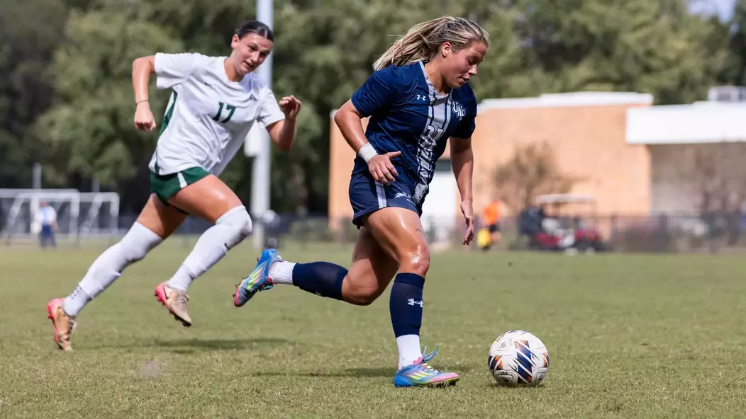 2025 Women's Soccer - Allie Fekany Photo
