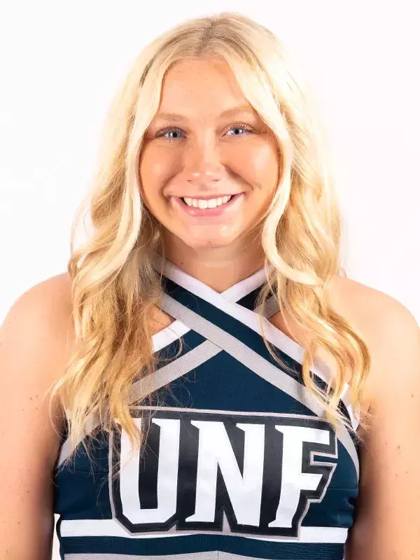 2025-26 Cheerleading - Hailey Michael Headshot