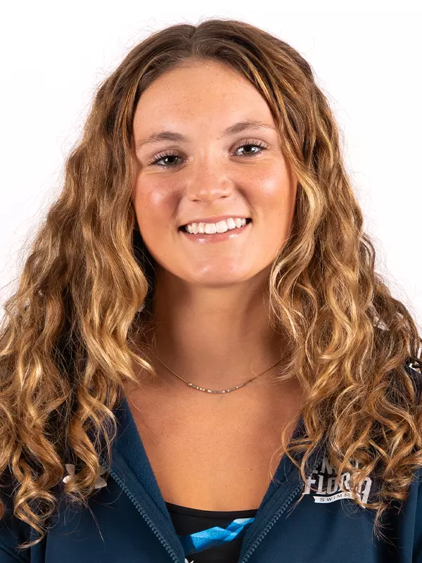 2025-26 Women's Swimming - Addy Roberts Headshot