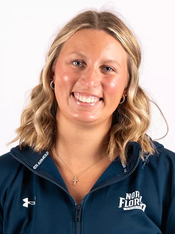 2025-26 Women's Swimming - Annalia Jansons Headshot