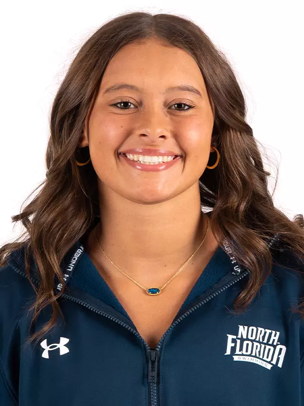 2025-26 Women's Swimming - Brooke Bourn Headshot