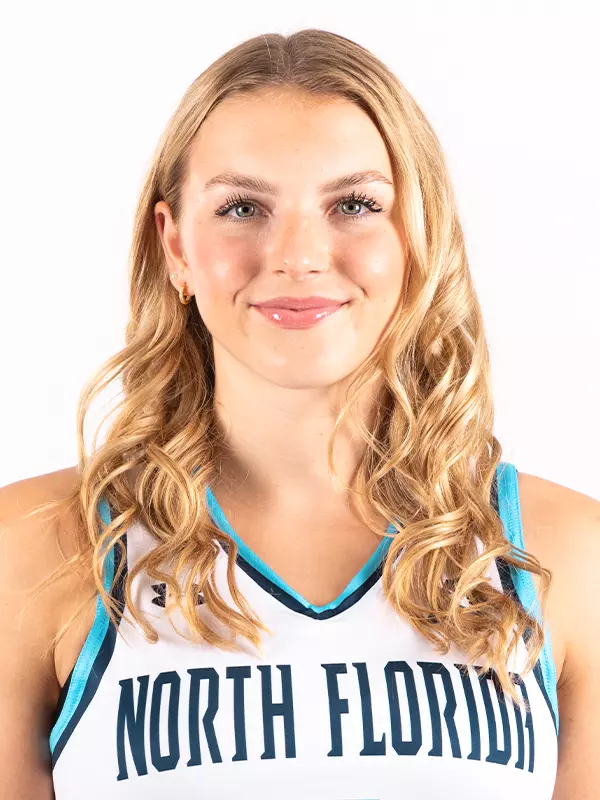 2025-26 Women's Basketball - Megan Verbeeten Headshot