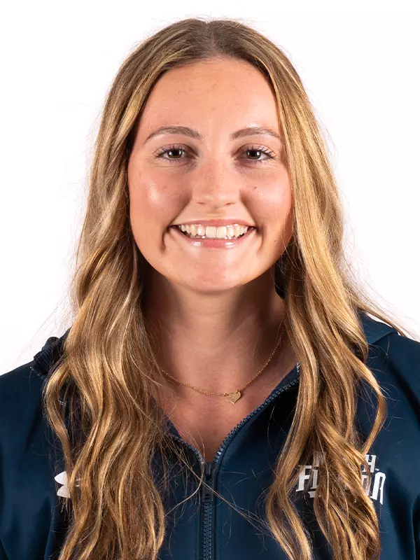 2025-26 Women's Swimming - Paige Munna Headshot
