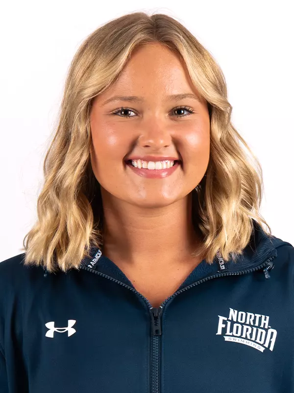 2025-26 Women's Swimming - Sadie Jahn Headshot