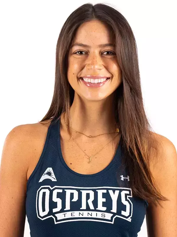 2025-26 Women's Tennis - Isabel Oliveira Headshot