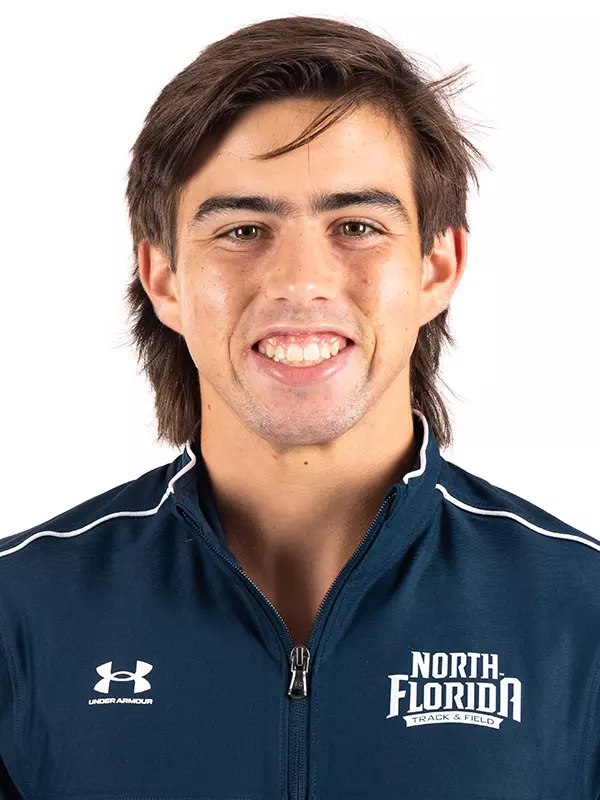 Alejandro headshot 2025