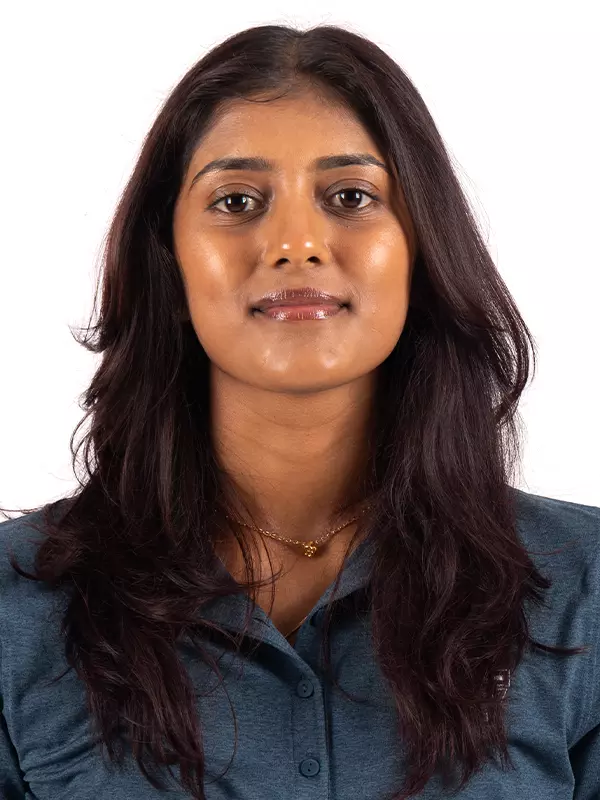Shivani headshot 2025