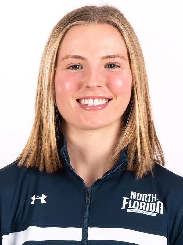 2025-26 Track & Field - Camryn Batt Headshot