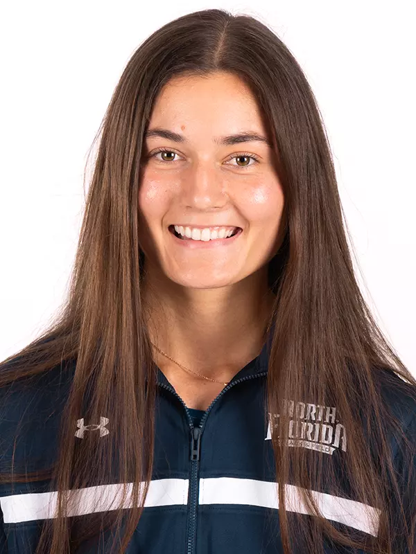 2025-26 Track & Field - Celine D'Anna Headshot