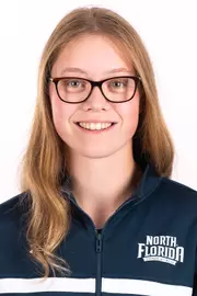 2025-26 Track & Field - Renske Drenten Headshot