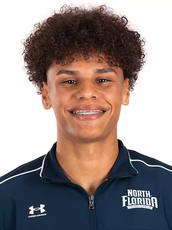 2025-26 Track & Field - Rey Hernandez Headshot