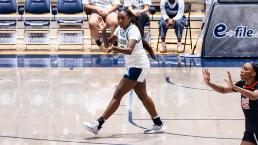 2025-26 North Florida Women's Basketball - Dezuray McGill