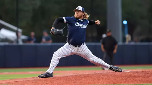 Dakota Stone throws pitch