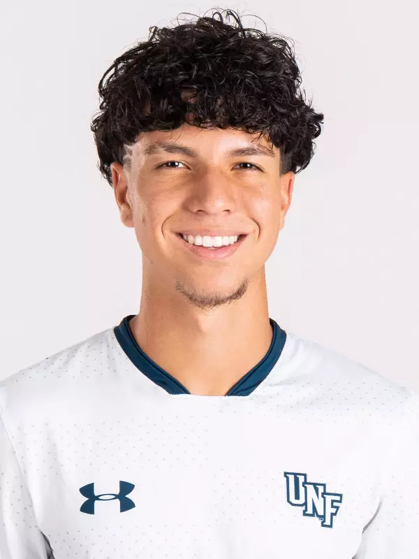 Headshot of forward Robert Calazans ahead of the 2026 season