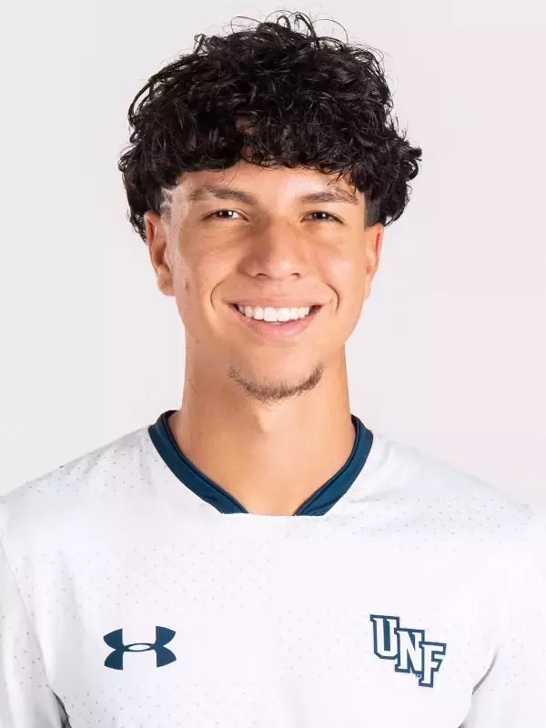 Headshot of forward Robert Calazans