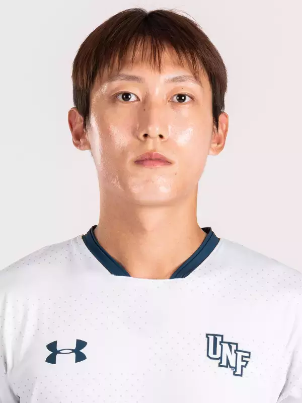 Headshot of midfielder Yurok Cho