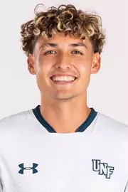 Headshot of defender Brian McManus Jr.