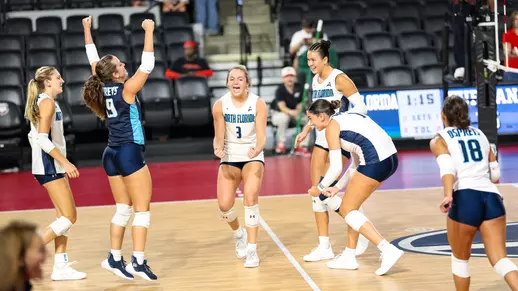 2026 North Florida Volleyball - Recap Photo vs. Furman (8/28)