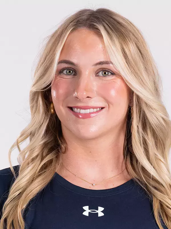 Headshot of Abby Noga