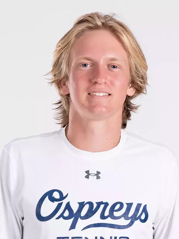 Headshot of Gabriel Piqueras