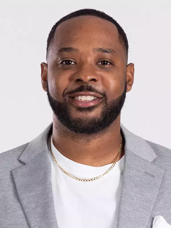 Headshot of Chris Dixon