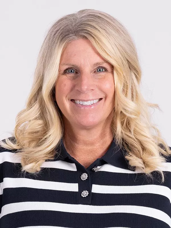 Headshot of Stacey Ungashick Lobdell