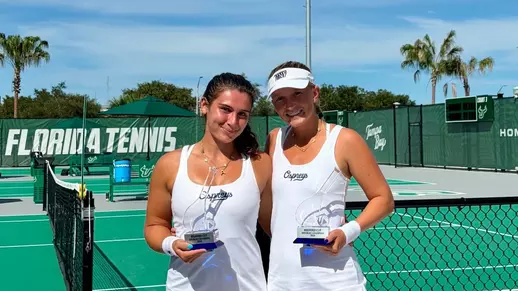 WTEN: Aryana Bartlett and Gabby Goyins Win Top Flight Doubles Championship at Bedford Cup