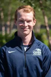 Jakob_Velle_Headshot2019