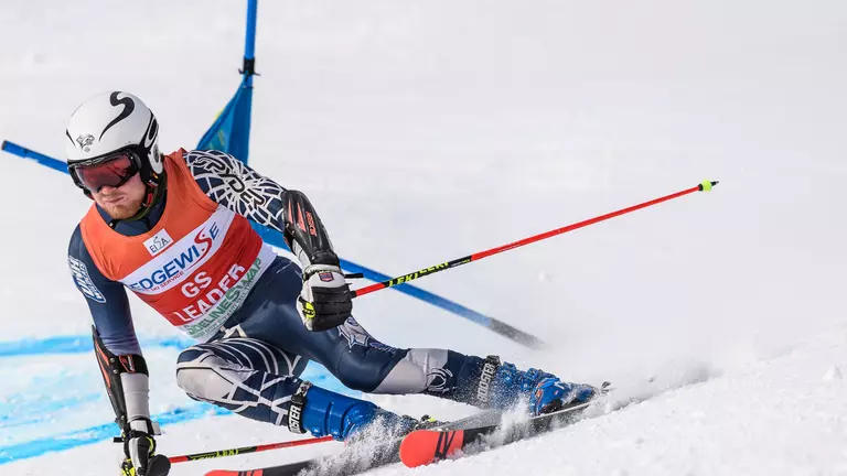 Kenney Takes Third Place at U.S. Nationals