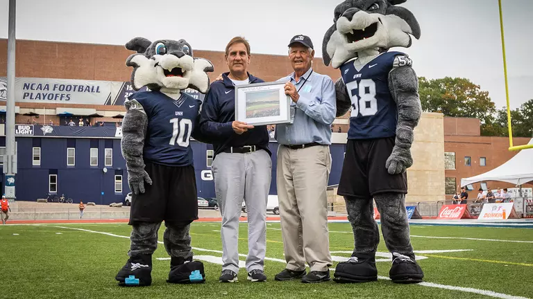 Donor of the Game - Ossie McLeod ‘58 (Oct. 16, 2021)