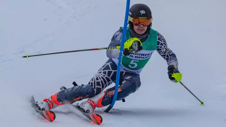 Ski Team Places 24 on National All-Academic Team