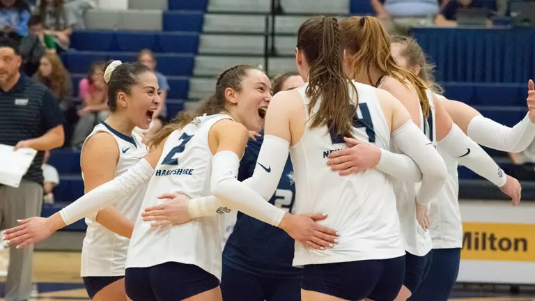 UNH Receives Two AVCA Academic Team Awards