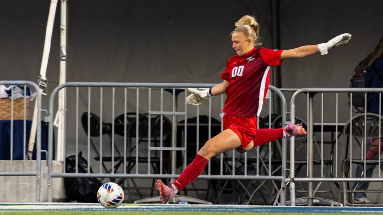 Women’s Soccer Edges UMass Lowell, 1-0