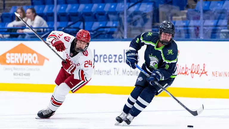 Women's Hockey Set For Hockey East Opener with Boston University (Oct. 24)