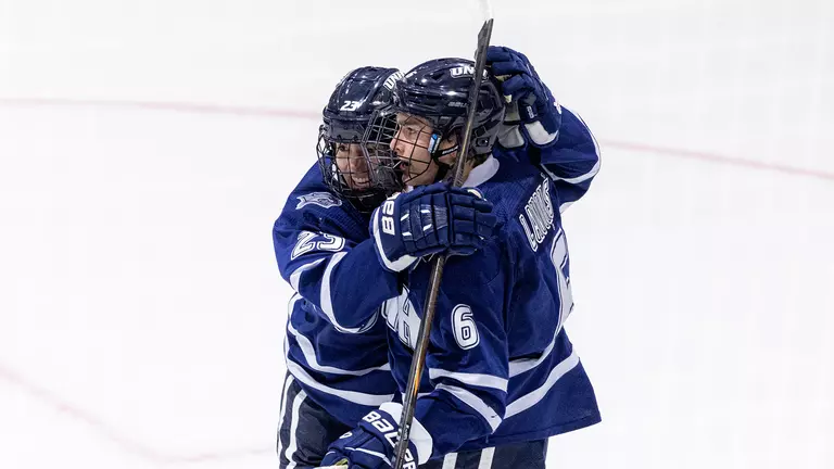 'Cats Tie #7 Maine 2-2; Win Shootout in Preseason Scrimmage