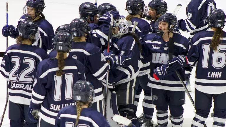 Women's Hockey Flies Past Merrimack 8-2