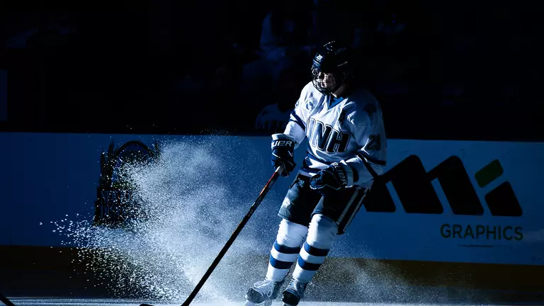 Wildcats Face Top-10 Test Versus UConn; Teddy Bear Toss Set for Friday (Nov. 21, 7 PM)