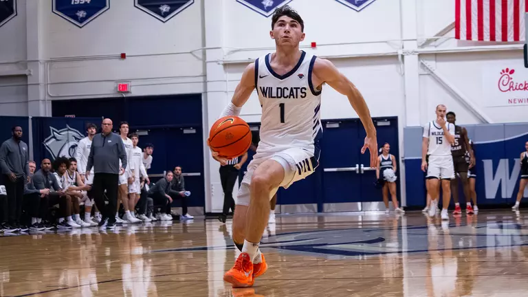 Graham Leads 'Cats with 14 Points in 59-47 Loss to Brown