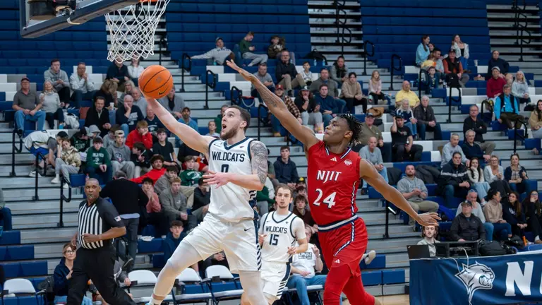 Wildcats Hit the Road to Face Off Against Vermont Thursday Night (7 p.m., ESPN+)