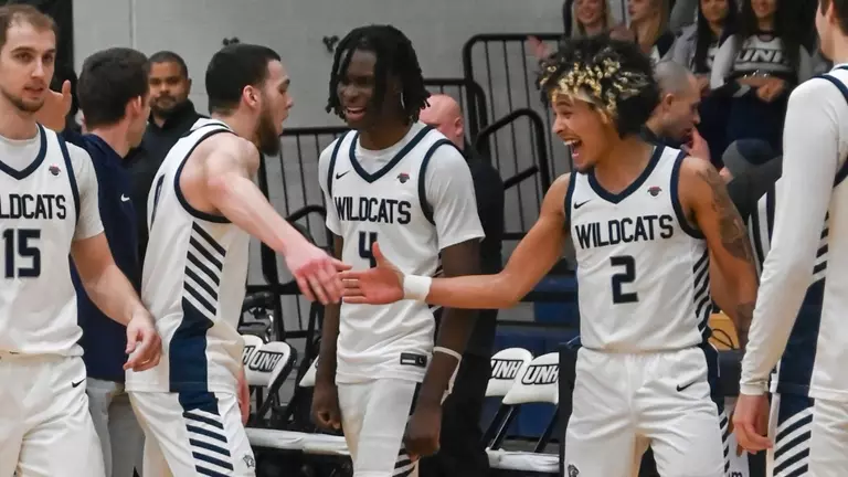 Wildcats Stage a 17-Point Comeback Completed by a Pissis Game-Winning Three