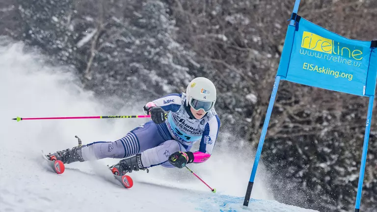 Anderson, Romanov Lead UNH on Day 1 of EISA Championships/NCAA Regionals