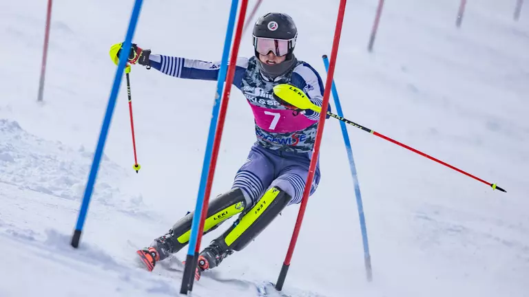 Buckrell Wins Slalom, UNH Takes Third at EISA Championships/NCAA Regionals