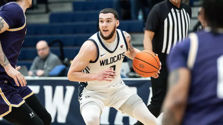 Pissis Sparks ‘Cats Win Over UAlbany With 27-Point Outing