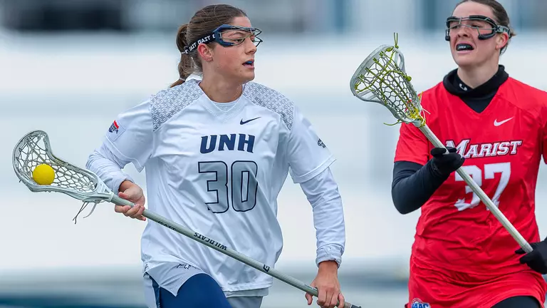 Wildcats Edged 7-5 at Sacred Heart