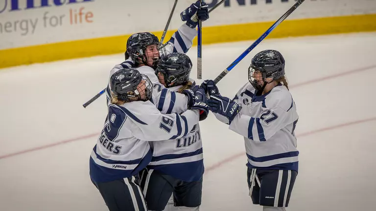 Women's Hockey Announces 2025-26 Schedule; Season Tix on Sale
