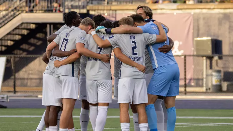 'Cats Hit the Road for Contest at Harvard (Tuesday, 7 PM)