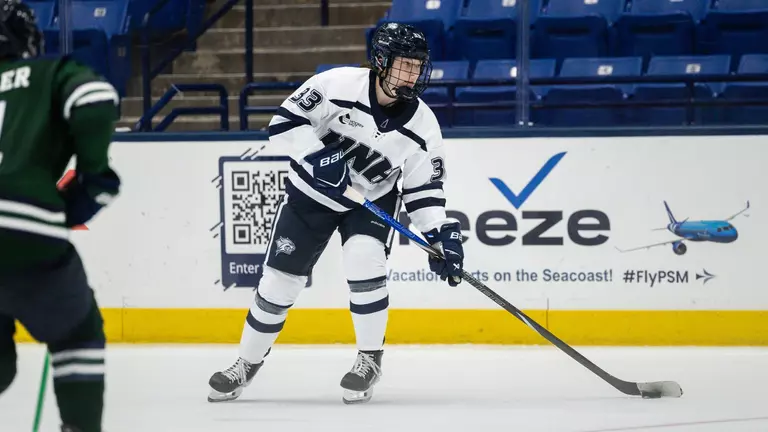 'Cats Shut Out 4-0 by Mercyhurst