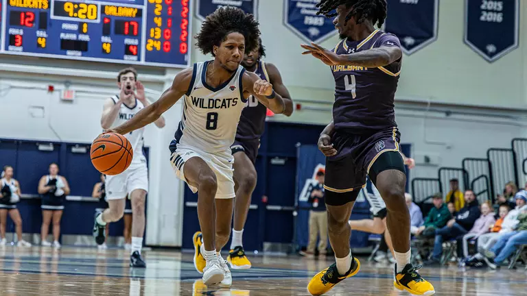 Robinson's 17 Points Leads Balanced Offense in 80-72 Win vs. UAlbany