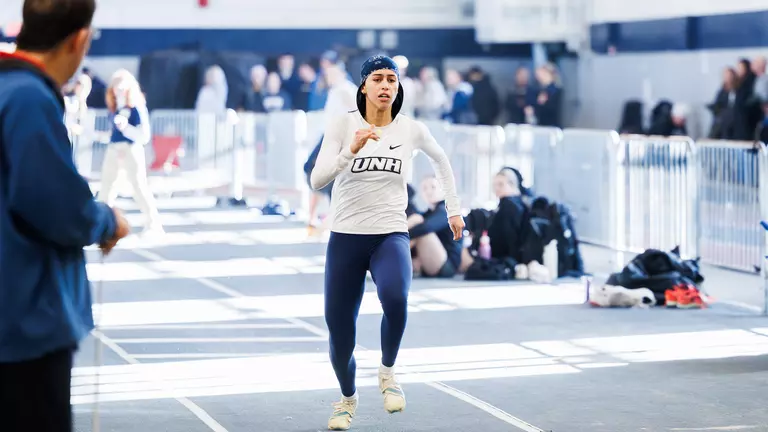 Women's Track and Field Handles Bryant, 87-66